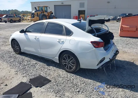 2024 Kia Forte Gt-Line z USA, uszkodzony, nr VIN 3KPF54AD1RE724949